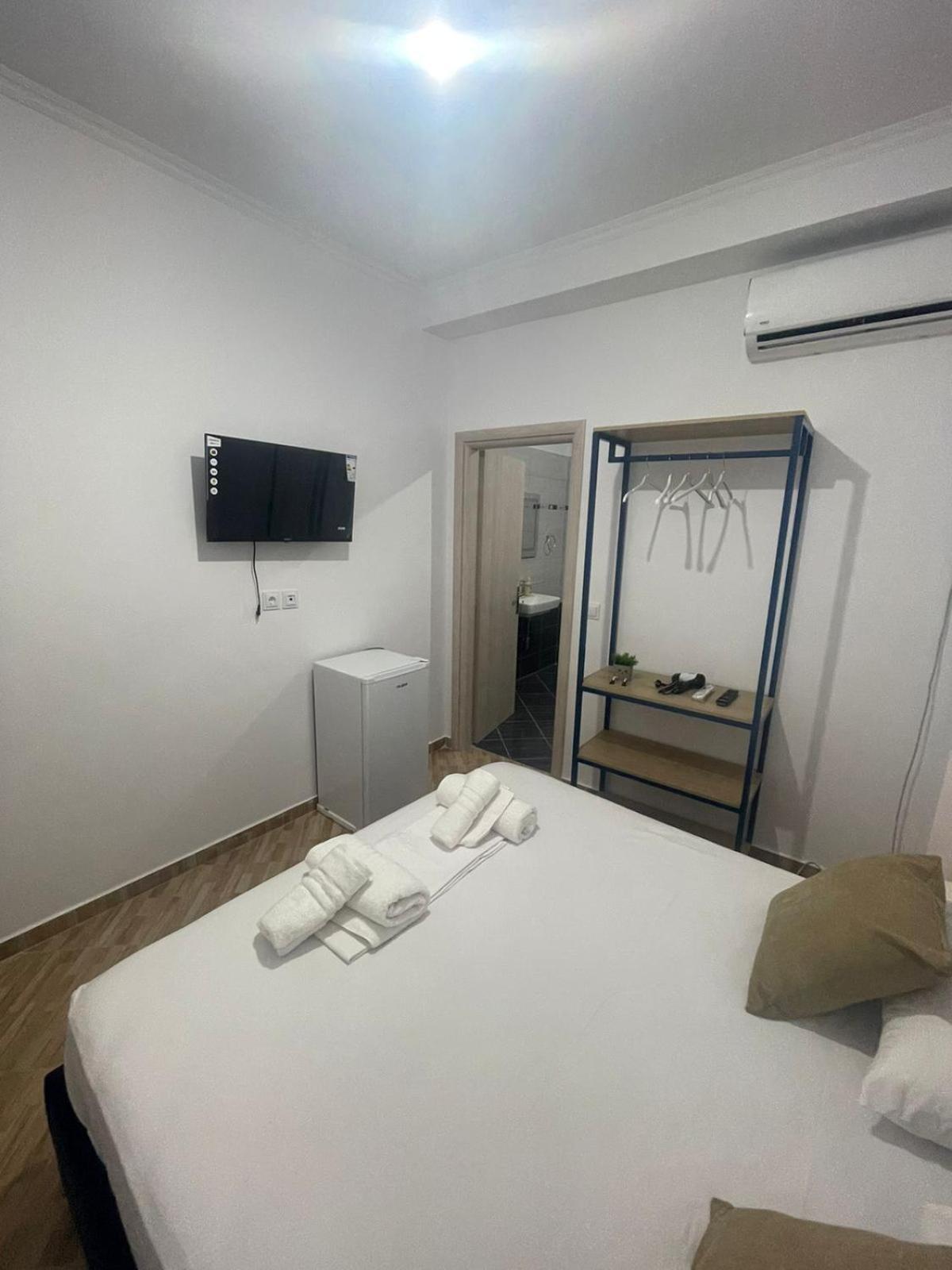 Vanesa Rooms Sarandë Esterno foto
