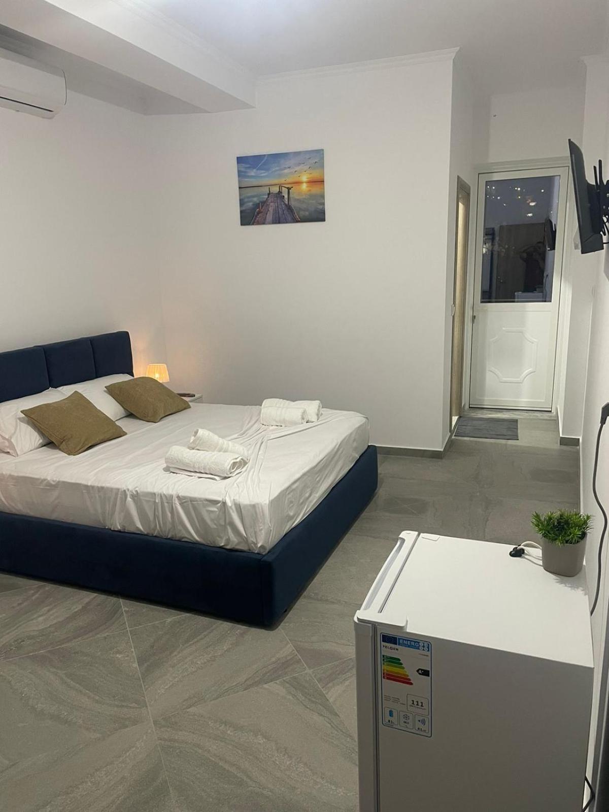 Vanesa Rooms Sarandë Esterno foto